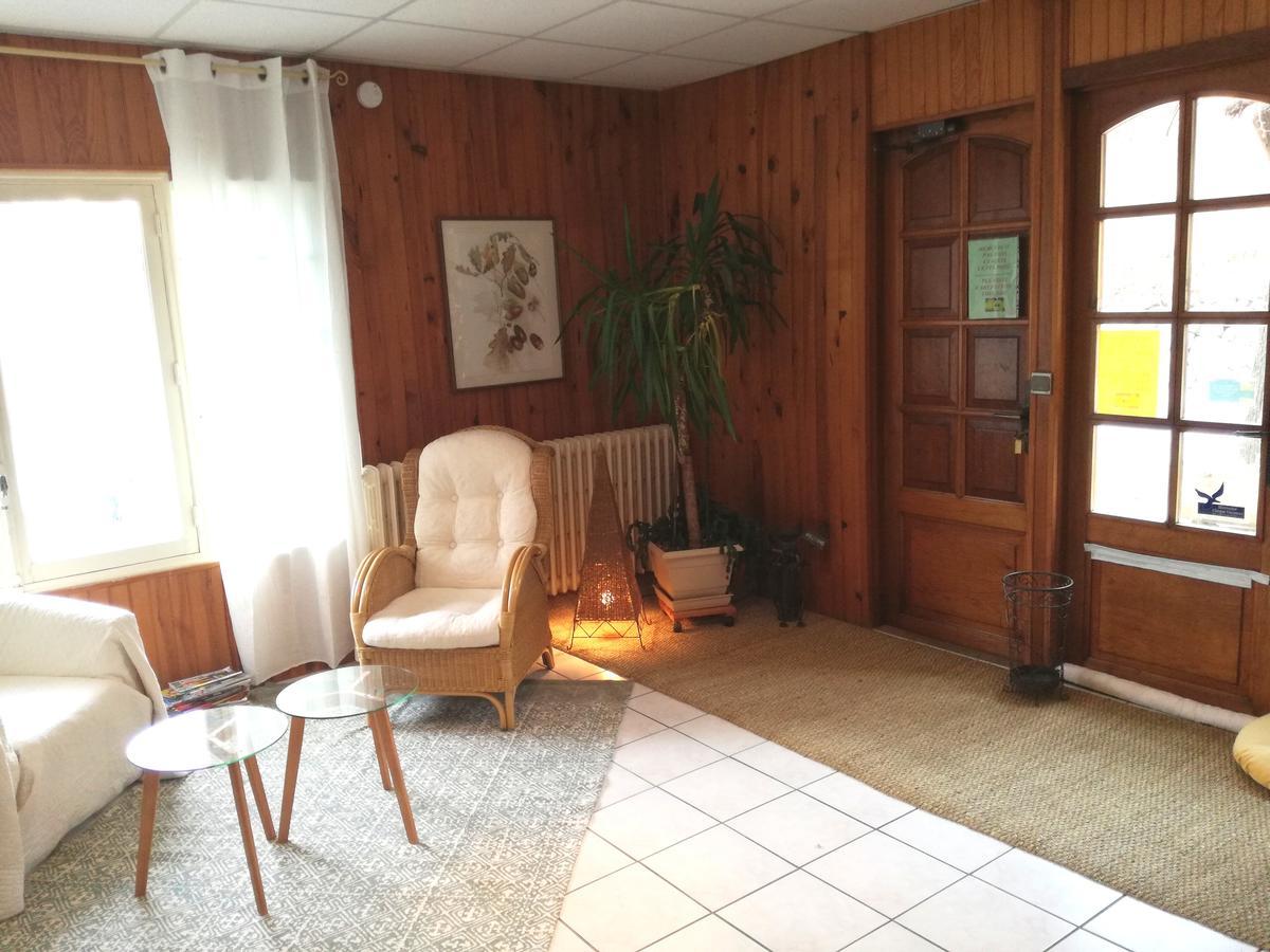 Gites Les Tilleuls Clamensane Esterno foto