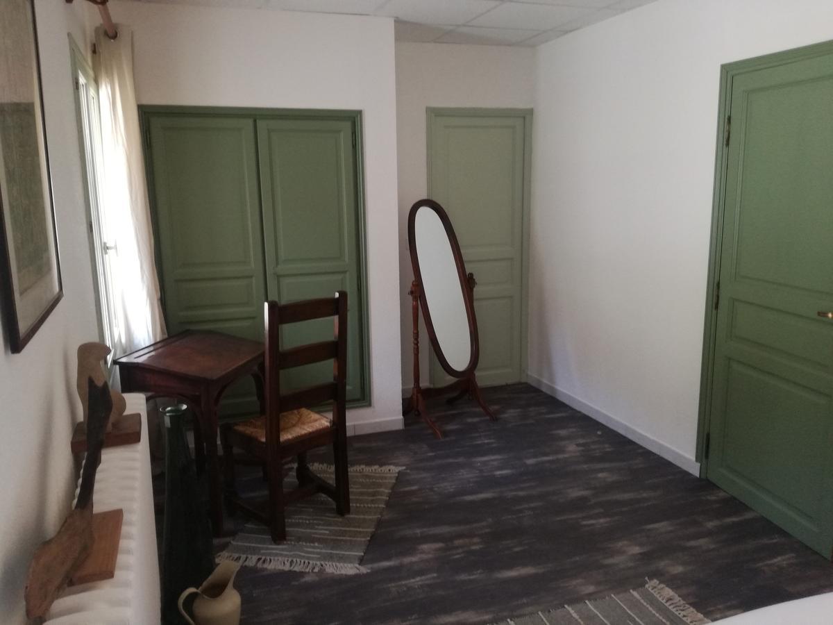 Gites Les Tilleuls Clamensane Esterno foto